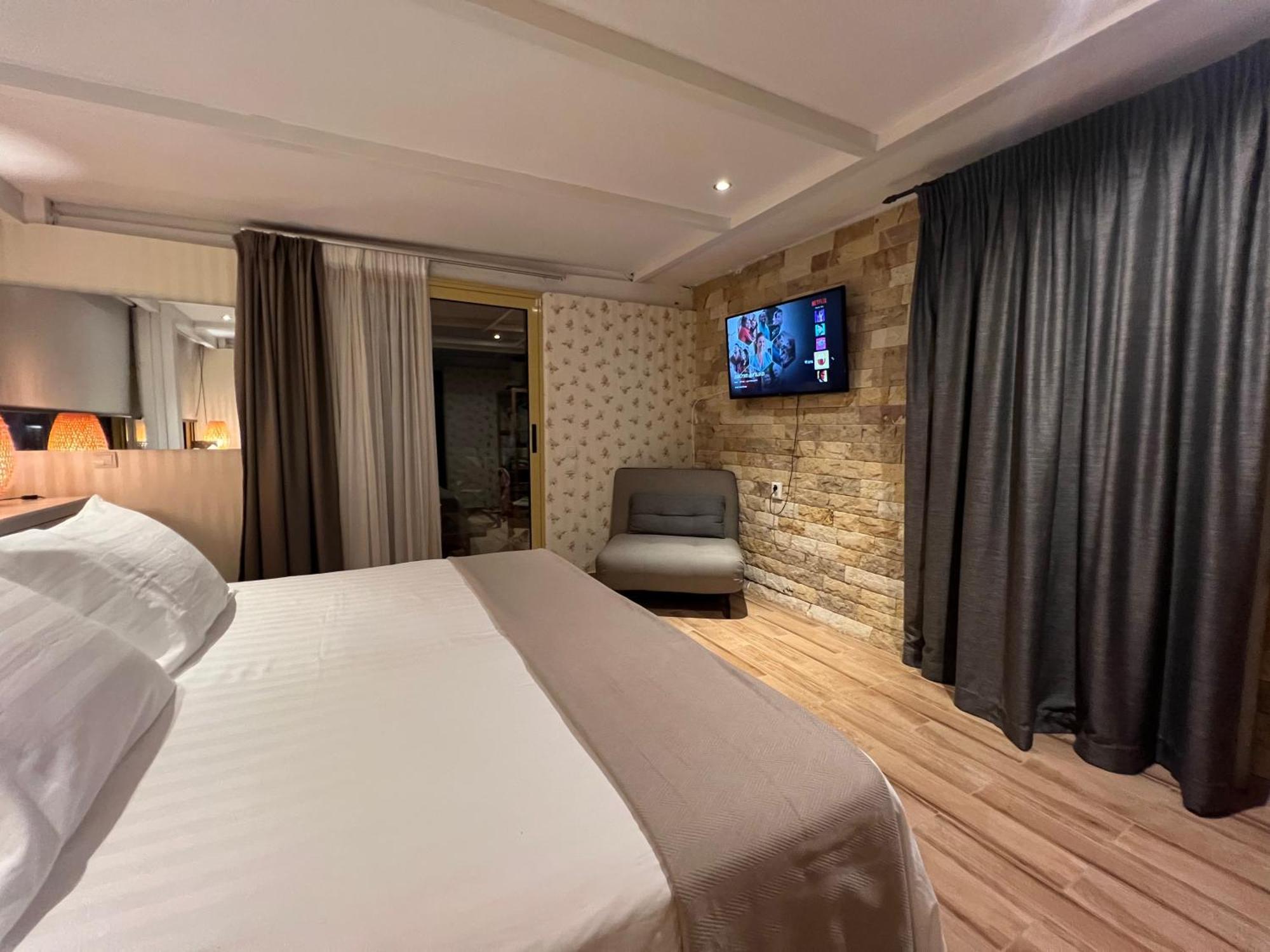 Reginas Apartments Ιξιά Εξωτερικό φωτογραφία